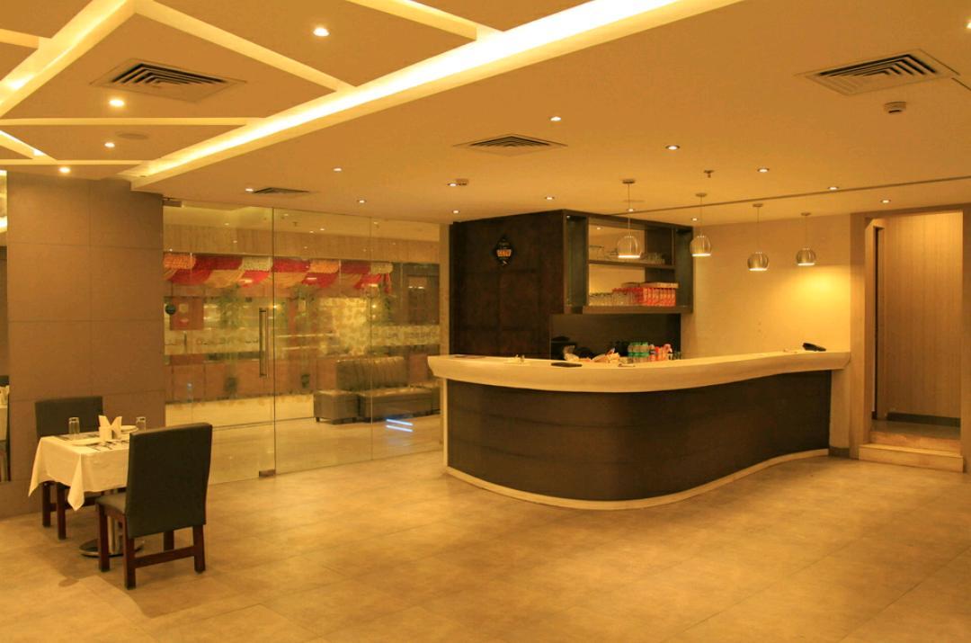 沃费瑞思科酒店 加尔各答 外观 照片